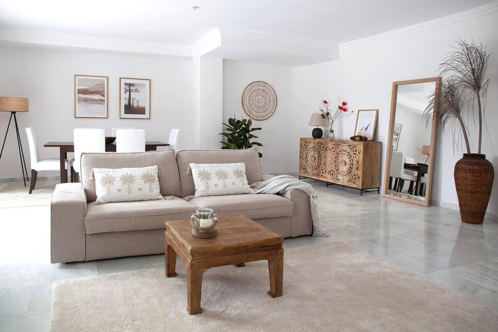 Appartement Superb Townhouse In Golden Mile à Marbellac Extérieur photo